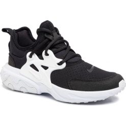 Buty NIKE - React Presto (Gs) BQ4002 001 Black/White. Czarne półbuty damskie Nike, na co dzień, bez wzorów, z tworzywa sztucznego, bez obcasa, na płaskiej podeszwie, bez zapięcia. Za 399,00 zł.