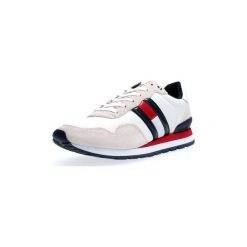 Buty Tommy Hilfiger EM0EM00338 LIFESTYLE. Białe trampki męskie TOMMY HILFIGER, bez wzorów, bez zapięcia. Za 342,15 zł.