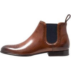 Melvin & Hamilton SALLY Ankle boot wood. Brązowe botki damskie marki Melvin & Hamilton, ze skóry, bez obcasa, bez zapięcia. Za 709,00 zł.