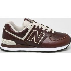 New Balance - Buty ML574LPB. Brązowe buty sportowe męskie New Balance, ze skóry, na sznurówki. W wyprzedaży za 349,90 zł.