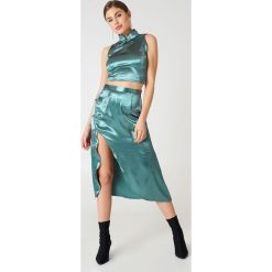 Glamorous Spódnica midi z rozcięciem - Green. Zielone spódniczki damskie marki Glamorous, bez wzorów, z poliesteru, midi. W wyprzedaży za 36,58 zł.