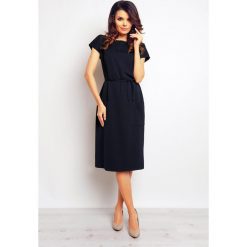 Granatowa Casualowa Sukienka z Kieszeniami i Wiązaniem. Czarne sukienki mini marki bonprix, do pracy, w paski, biznesowe, moda ciążowa. Za 131,90 zł.