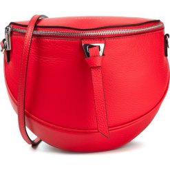 Saszetka nerka COCCINELLE - FCO Blackie E1 FC0 15 01 01 Polish Red R08. Czerwone nerki damskie Coccinelle, bez wzorów, ze skóry, bez dodatków. Za 1049,00 zł.