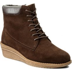 Botki CAPRICE - 9-26206-29 Dk Brown Suede 338. Pomarańczowe botki damskie zamszowe marki Caprice. W wyprzedaży za 209,00 zł.