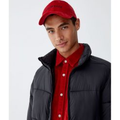 Pikowana kurtka z wysokim kołnierzem. Kurtki męskie Pull&Bear. Za 139,00 zł.