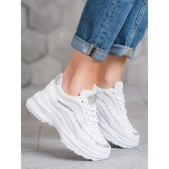 Modne buty sportowe. Buty sportowe damskie SHELOVET, bez wzorów, ze skóry ekologicznej, sportowe. Za 99,00 zł.