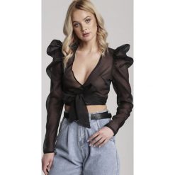 Czarna Bluzka Theriye. Czarne bluzki damskie Renee, s, bez wzorów, bez kołnierzyka. W wyprzedaży za 74,99 zł.