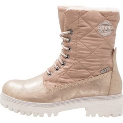 S.Oliver RED LABEL Botki na platformie rose metallic. Czerwone botki damskie lity marki s.Oliver RED LABEL, z materiału. W wyprzedaży za 255,20 zł.