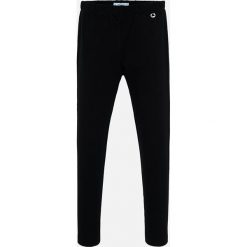 Mayoral - Legginsy dziecięce 128-167 cm. Niebieskie spodnie dziewczęce Mayoral, bez wzorów, z elastanu. Za 56,90 zł.