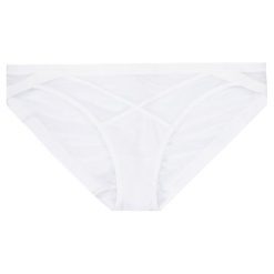 Figi klasyczne Triumph 10167698. Czarne figi damskie Triumph, bez wzorów, z elastanu. Za 99,00 zł.