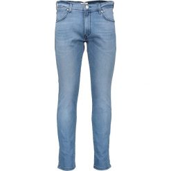 Dżinsy - Skinny fit - w kolorze błękitnym. Niebieskie jeansy męskie Wrangler, m, w paski, klasyczne. W wyprzedaży za 153,95 zł.