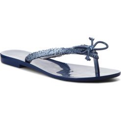 Japonki MELISSA - Harmonic Elements Ad 32392 Blue/Metalized Blue 53338. Niebieskie klapki damskie Melissa, bez wzorów, z tworzywa sztucznego, bez obcasa, na obcasie. W wyprzedaży za 169,00 zł.