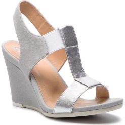 Sandały SOLO FEMME - 53114-42-G15/I87-07-00 Jasny Szary/Srebrny. Szare klapki damskie Solo Femme, bez wzorów, ze skóry, bez obcasa, na obcasie. W wyprzedaży za 229,00 zł.