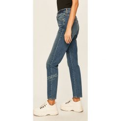 Iceberg - Jeansy. Niebieskie jeansy damskie Iceberg, m, z podwyższonym stanem. Za 939,90 zł.