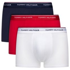 Komplet 3 par bokserek TOMMY HILFIGER 3P Trunk 1U87903842. Czerwone bokserki męskie TOMMY HILFIGER, bez wzorów, z elastanu. W wyprzedaży za 119,00 zł.