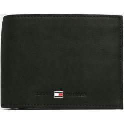 Tommy Hilfiger - Portfel skórzany Johnson. Czarne portfele męskie marki TOMMY HILFIGER, bez wzorów, ze skóry. Za 299,90 zł.