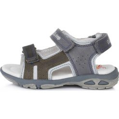 D-D-step sandały chłopięce AC290-703B, 33 szare. Szare sandały chłopięce D-D-Step, na rzepy. W wyprzedaży za 169,00 zł.
