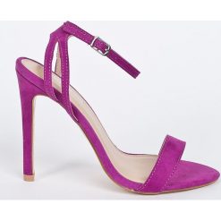 Public Desire - Sandały. Różowe sandały damskie marki Public Desire, z materiału, na obcasie, na klamry. W wyprzedaży za 129,90 zł.