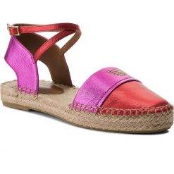 Espadryle EMPORIO ARMANI - X3S018 XL283 B013 Rosso/Fuxia. Różowe espadryle damskie marki Emporio Armani, bez wzorów, ze skóry, bez obcasa. W wyprzedaży za 569,00 zł.