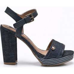 Wrangler - Sandały Sunset Alicia. Niebieskie sandały damskie marki Wrangler, z materiału, na obcasie, na klamry. W wyprzedaży za 199,90 zł.