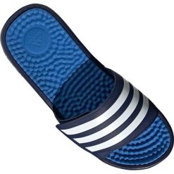 Granatowe Klapki adidas Adissage Tnd M F35564. Niebieskie klapki męskie Adidas, w paski. W wyprzedaży za 189,00 zł.