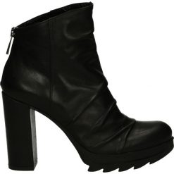 Botki - P801 CAS NERO. Czarne botki damskie skórzane Venezia. Za 229,00 zł.