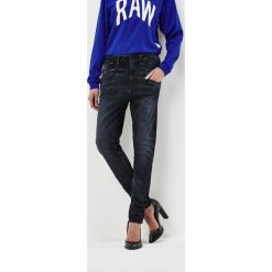 G-Star Raw - Jeansy Davin. Niebieskie jeansy damskie G-Star RAW, z obniżonym stanem. W wyprzedaży za 329,90 zł.