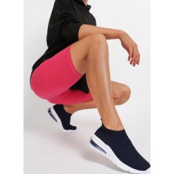 Granatowe Sneakersy Jennisana. Niebieskie sneakersy damskie Renee. Za 99,99 zł.