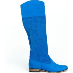 Wsuwane kozaki z ażurową cholewką - skóra naturalna - model 124 - kolor szafirowy. Niebieskie kozaki damskie Zapato, na lato, z jeansu, eleganckie, na wysokim obcasie, na płaskiej podeszwie, bez zapięcia. Za 489,00 zł.