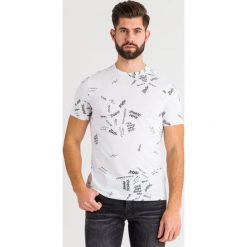 T-SHIRT Armani exchange. Czarne t-shirty męskie Armani Exchange, s, bez wzorów, bez kołnierzyka. Za 209,00 zł.
