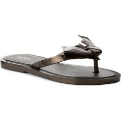 Japonki MELISSA - Comfy Ad 32339 Black/Gold 06493. Pomarańczowe klapki damskie Melissa, bez wzorów, z tworzywa sztucznego, bez obcasa, na obcasie. W wyprzedaży za 199,00 zł.