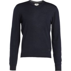 Swetry klasyczne męskie: Armani Collezioni BASIC Sweter dunkelblau