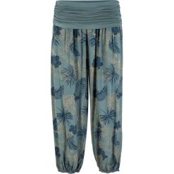 Spodnie 7/8 z elastycznym paskiem Loose Fit bonprix zielony eukaliptus z nadrukiem. Zielone spodnie damskie bonprix. Za 84,99 zł.