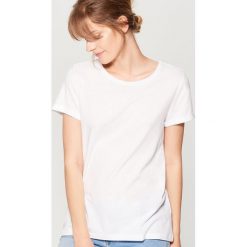Swobodna koszulka - Biały. Białe t-shirty damskie Mohito, l. Za 29,99 zł.