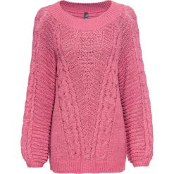 Sweter z dzianiny o splocie dużych oczek, oversize bonprix pastelowy jasnoróżowy. Różowe swetry damskie bonprix, bez wzorów, z dzianiny, bez rękawów, bez kaptura. Za 109,99 zł.