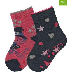 Skarpety antypoślizgowe (2 pary) w kolorze granatowo-różowym. Różowe skarpetki dziewczęce marki Sterntaler, z bawełny. W wyprzedaży za 22,95 zł.