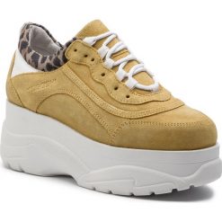 Sneakersy TOGOSHI - TG-09-02-000052 252. Żółte półbuty damskie Togoshi, ze skóry. W wyprzedaży za 299,00 zł.
