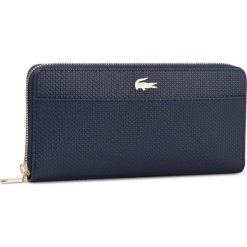 Duży Portfel Damski LACOSTE - L Zip Wallet NF2739CE Peacoat 021. Niebieskie portfele damskie Lacoste, ze skóry. W wyprzedaży za 439,00 zł.