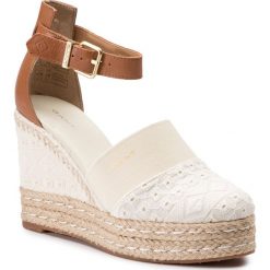 Espadryle GANT - San Jose 18568375 Bone Beige G15. Białe espadryle damskie GANT, bez wzorów, ze skóry, bez obcasa, na obcasie. W wyprzedaży za 339,00 zł.