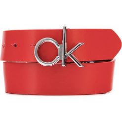 Calvin Klein Pasek Czerwony. Czerwone paski damskie Calvin Klein, w paski, ze skóry. Za 238,95 zł.