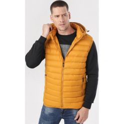 Żółta Kamizelka Kelona. Żółte kurtki męskie Born2be, xl, bez wzorów, bez kaptura. Za 159,99 zł.