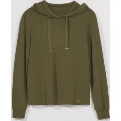 Bluza basic z wiskozą -. Bluzy damskie Mohito, s, bez wzorów, z wiskozy, bez rękawów, bez kaptura. Za 119,99 zł.