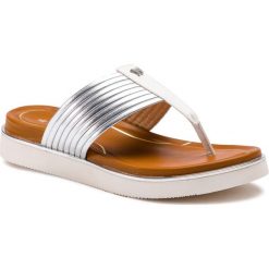 Japonki WRANGLER - Clipper Karen Thong WL91651A Silver 004. Szare klapki damskie Wrangler, bez wzorów, ze skóry ekologicznej, bez obcasa. Za 199,00 zł.