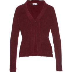 Sweter rozpinany z puszystej przędzy bonprix czerwony klonowy. Czerwone kardigany damskie bonprix. Za 54,99 zł.