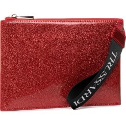Torebka TRUSSARDI JEANS - Cloe Pouch Glitter 75B00932 R150. Czerwone kopertówki damskie Trussardi Jeans, bez wzorów, z jeansu, bez dodatków. W wyprzedaży za 299,00 zł.