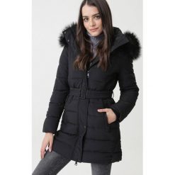 Czarna Kurtka Voyahome. Czarne kurtki damskie Born2be, na zimę, s, w paski, z tkaniny, długie, bez kaptura. Za 279,99 zł.