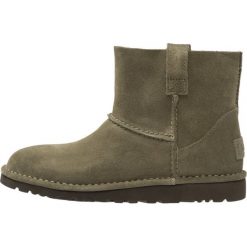 Botki damskie: UGG CLASSIC UNLINED MINI Botki spruce
