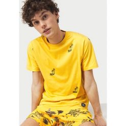 O'Neill Palm All Over Koszulka Żółty. Żółte podkoszulki męskie O'Neill, xl, bez wzorów, z bawełny, z krótkim rękawem. Za 163,95 zł.