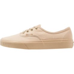 Vans AUTHENTIC Tenisówki i Trampki khaki. Brązowe trampki męskie marki Vans, z tworzywa sztucznego. W wyprzedaży za 129,50 zł.