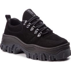 Półbuty BRONX - 66230-C BX 1553 Black 1. Czarne półbuty damskie skórzane marki Bronx, na obcasie. W wyprzedaży za 429,00 zł.